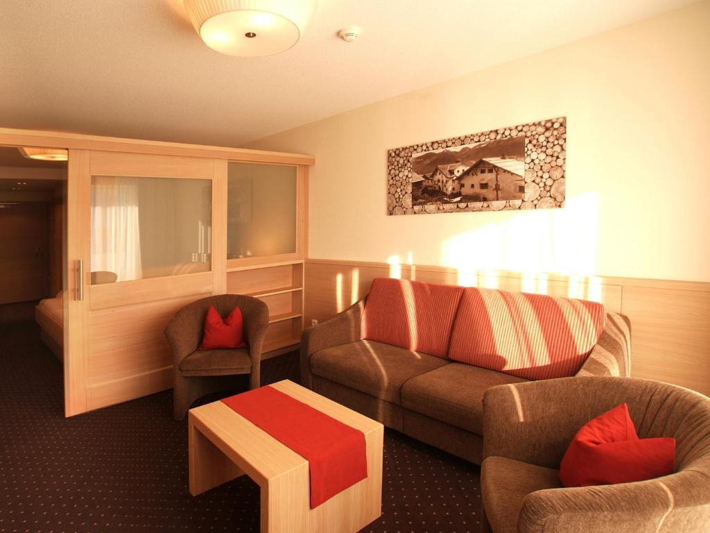 Hotel Röck Garni Fiss Zimmer foto